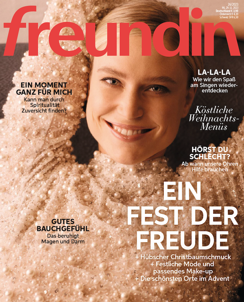 Festliche Modestrecke des freundin-Magazins mit CALISSI